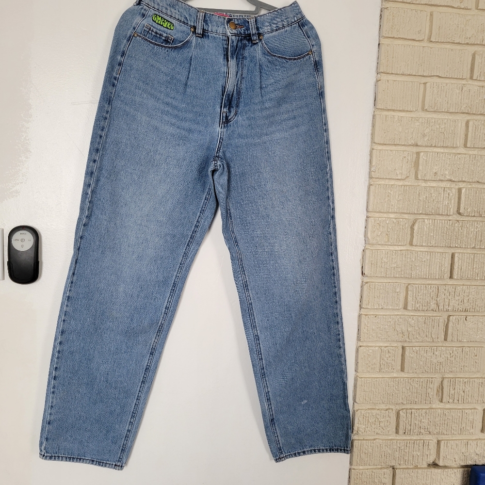 Empyre Tori 90s style elastic baggy jeans with distressing